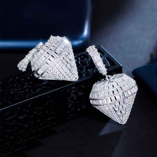 Withinhand Luxury White Three-Dimensional Earrings
