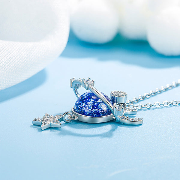 Romantic,moon and star necklace