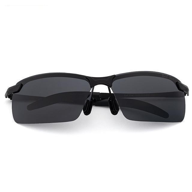 Photochromic Sunglasses With Polarized Lens